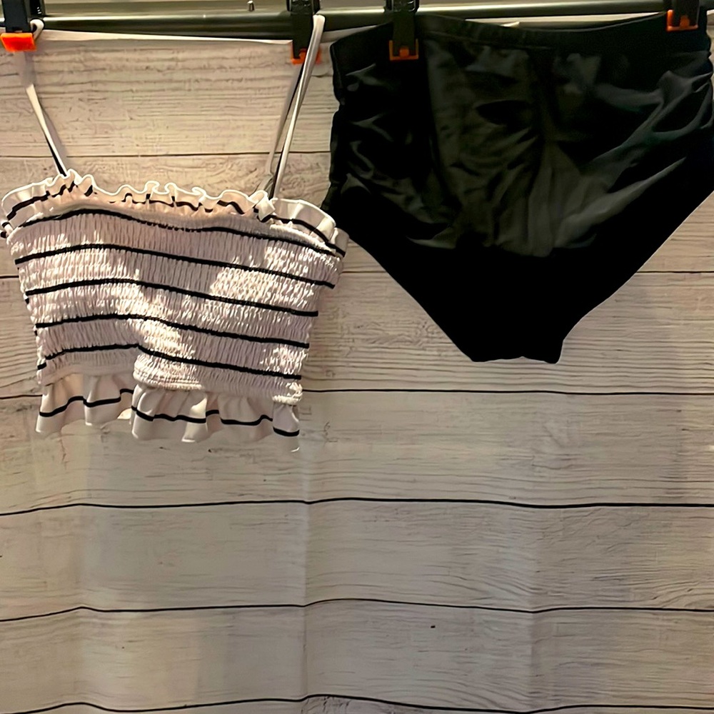 Brand new women’s White/Black 2 piece bathing suit